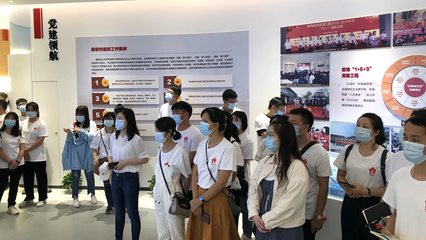 松岗青年赴前海参观学习，探索展览展示服务新视野